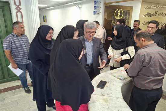 بازدید دکتر محمدتقی آشوبی 